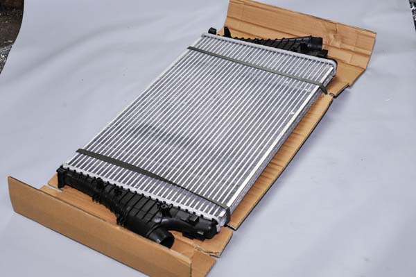 VECTRA C İNTERKOL RADYATÖRÜ